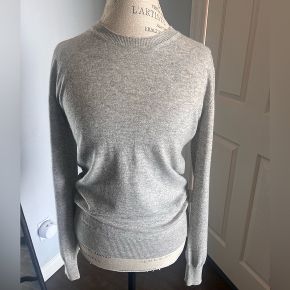The Row Gray Cashmere Sweater - Picture 1 of 8